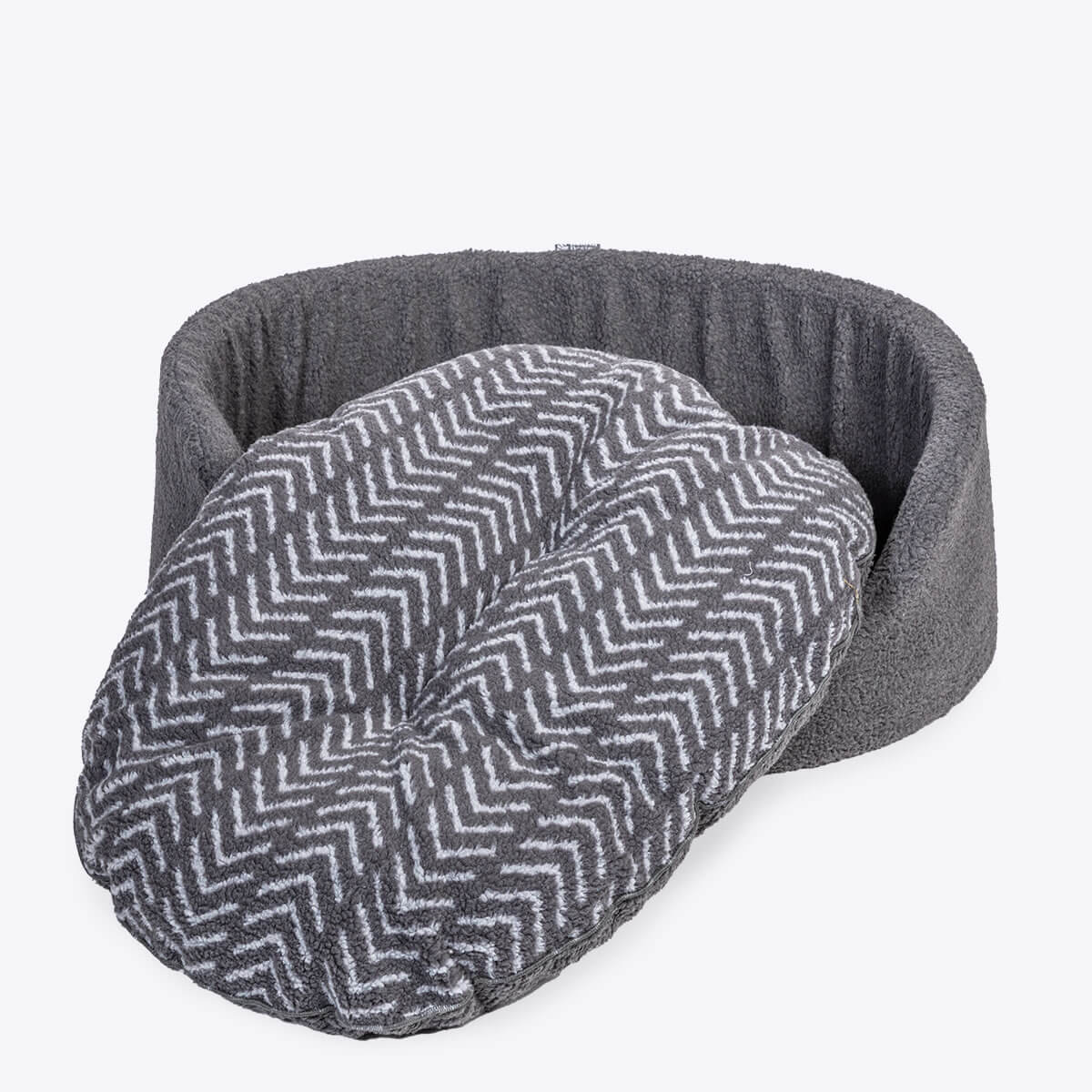 Danish Design Sherpa Fleece Charcoal Arrows Slumber Bed - Image 3