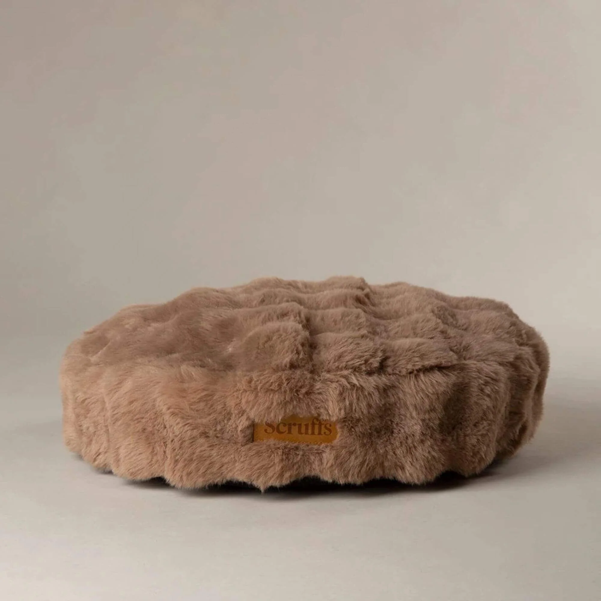 Scruffs Alpine Faux Fur Cat Bed - Image 3