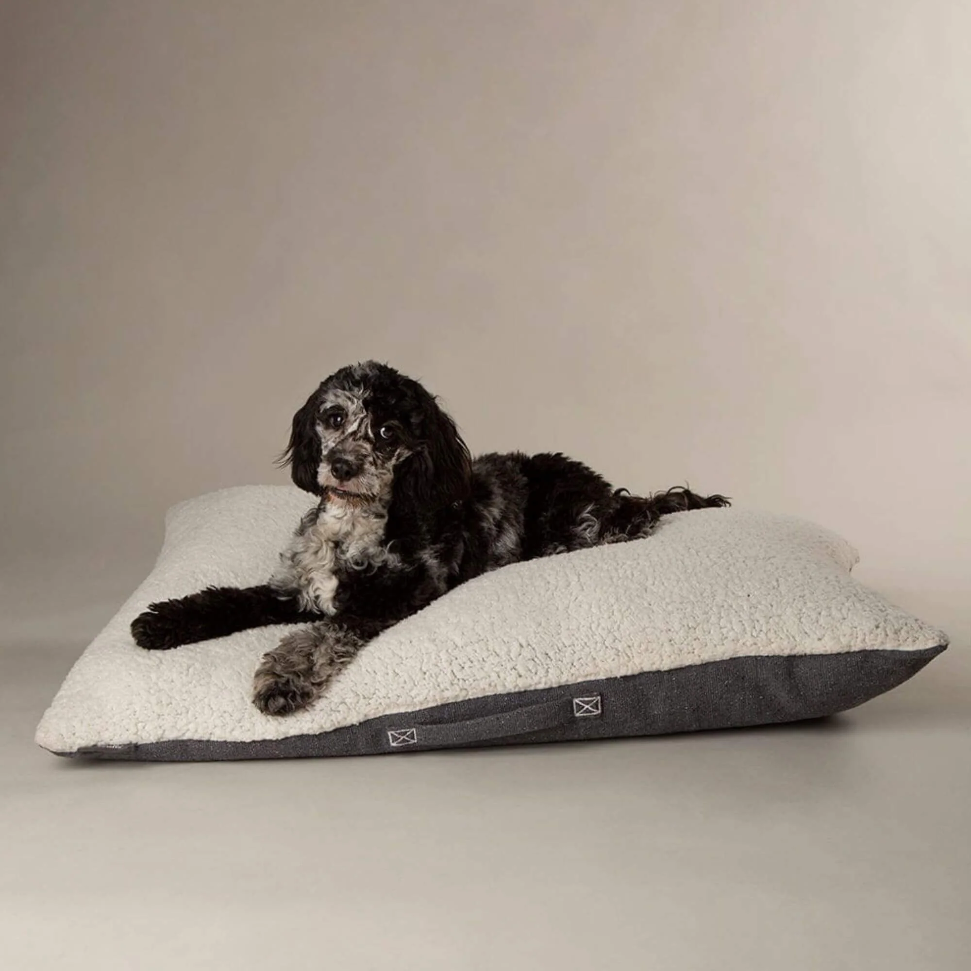 Scruffs Eden Pillow Dog Bed - Image 3